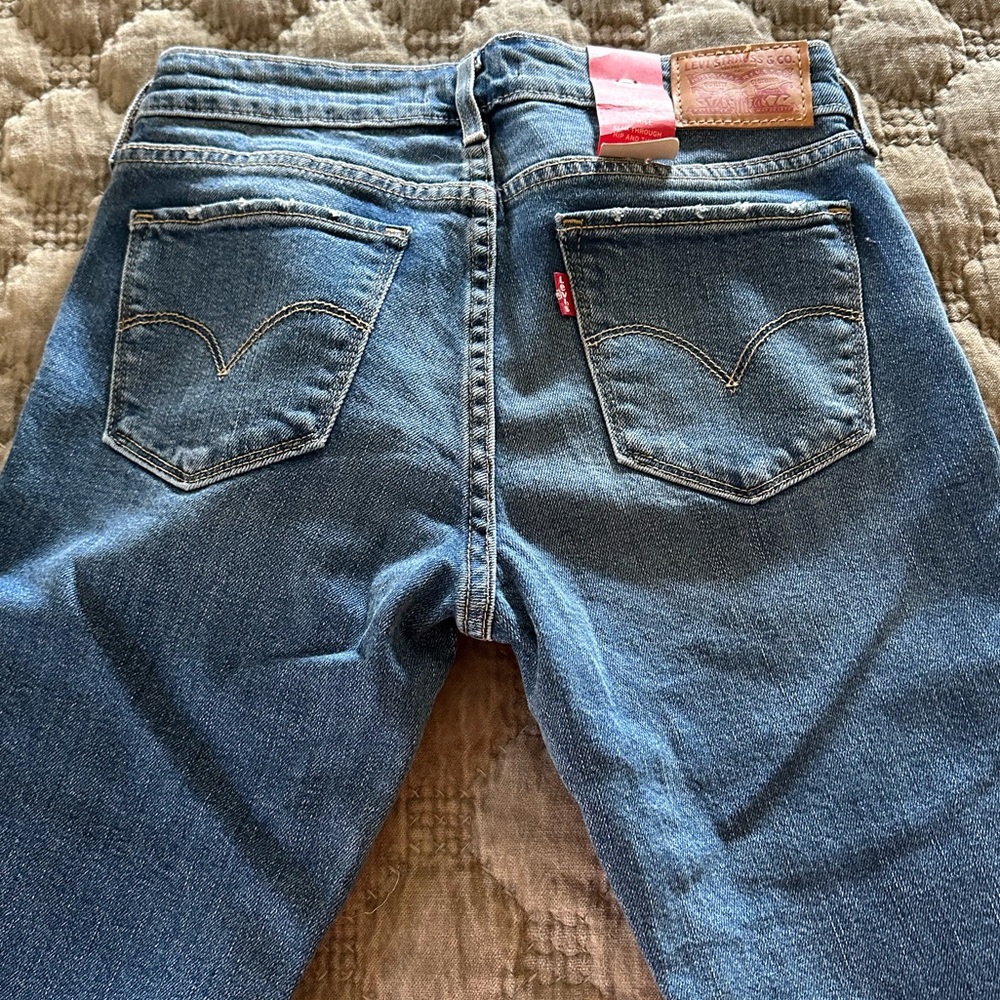 New Levi’s 711 skinny jeans 25x30